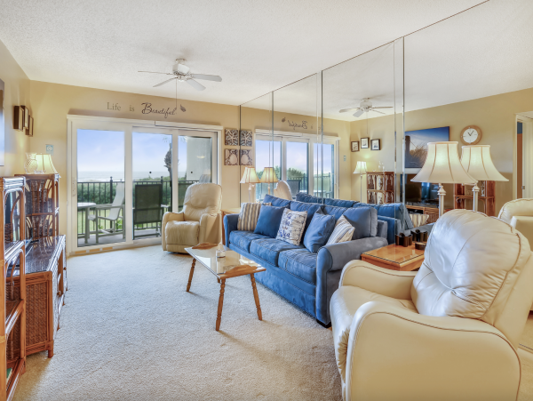 St Petersburg Beachfront Condo Rental Gulf Front Vacation Rental with Balcony